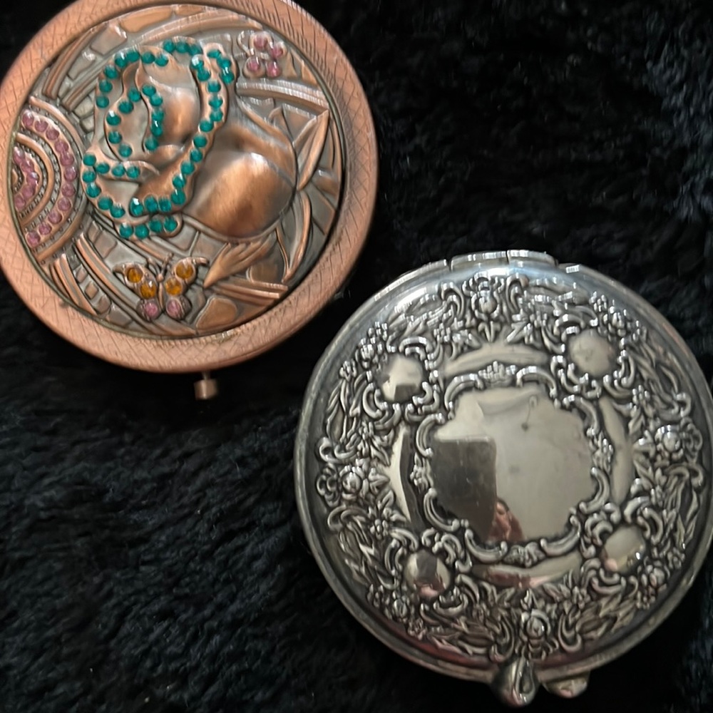Vintage ladies Compacts